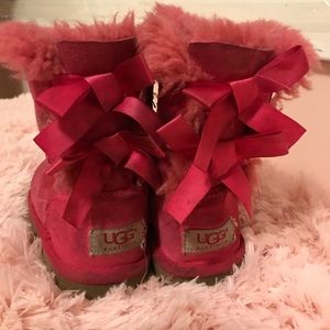 Pink Bailey ugg boots size 11